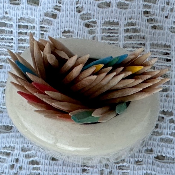 Minimalist Vintage Toothpick Holder - Picture 2 of 10